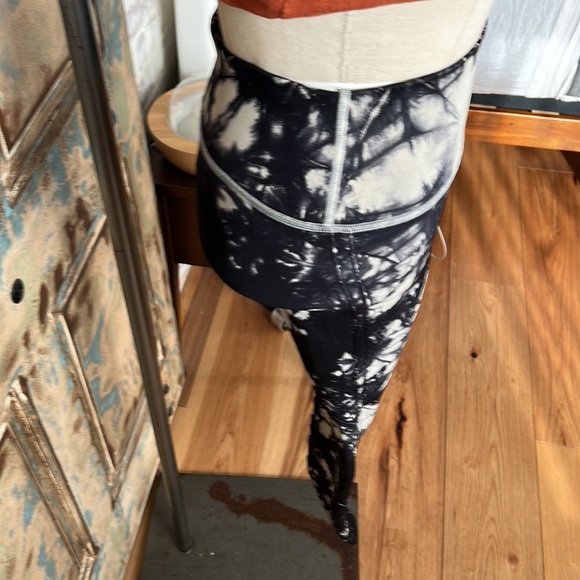 Good American seamless leggings - Picture 3 of 5